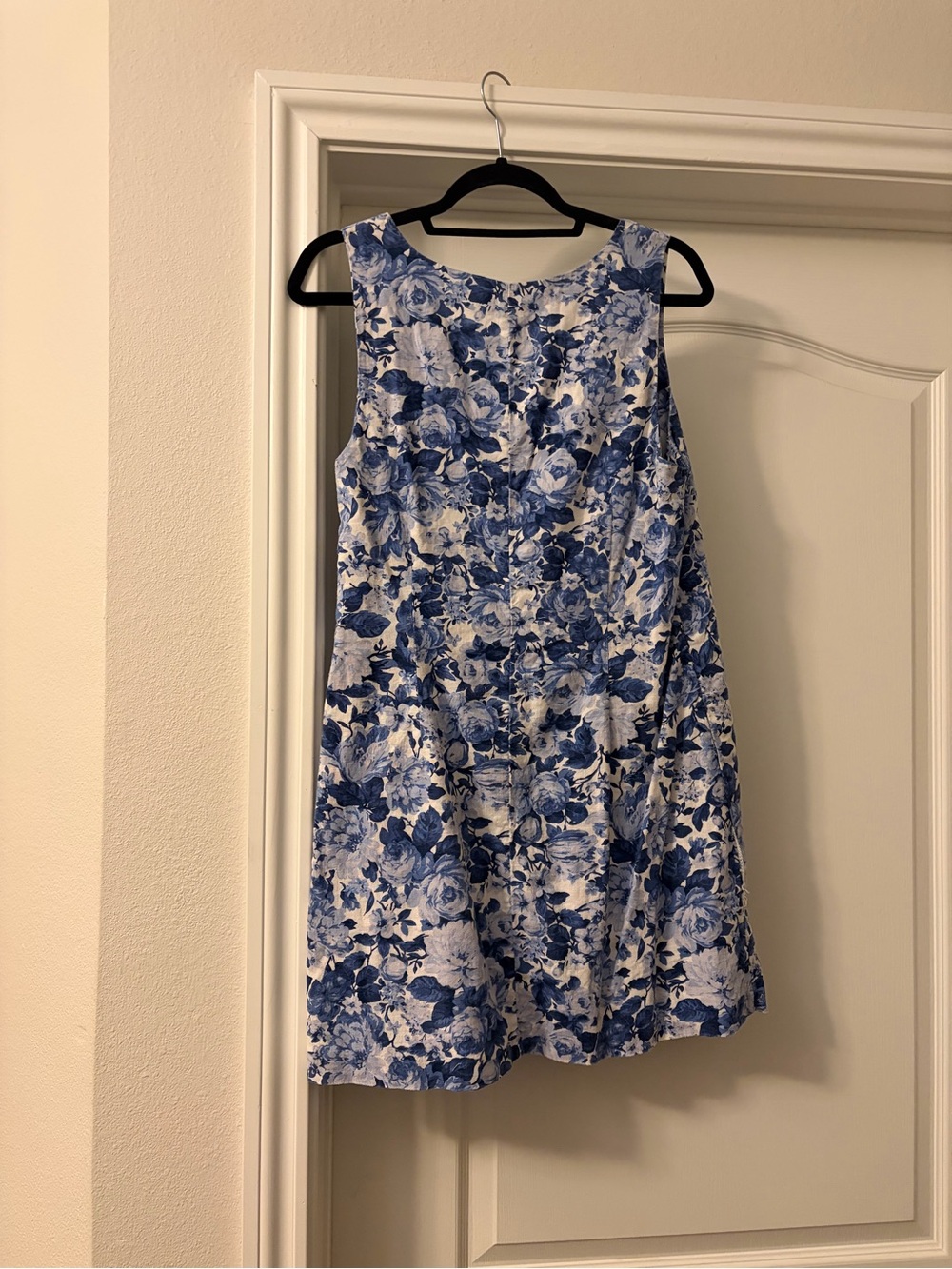 Abercrombie & Fitch Blue and White Floral Mini Dress - Picture 4 of 7
